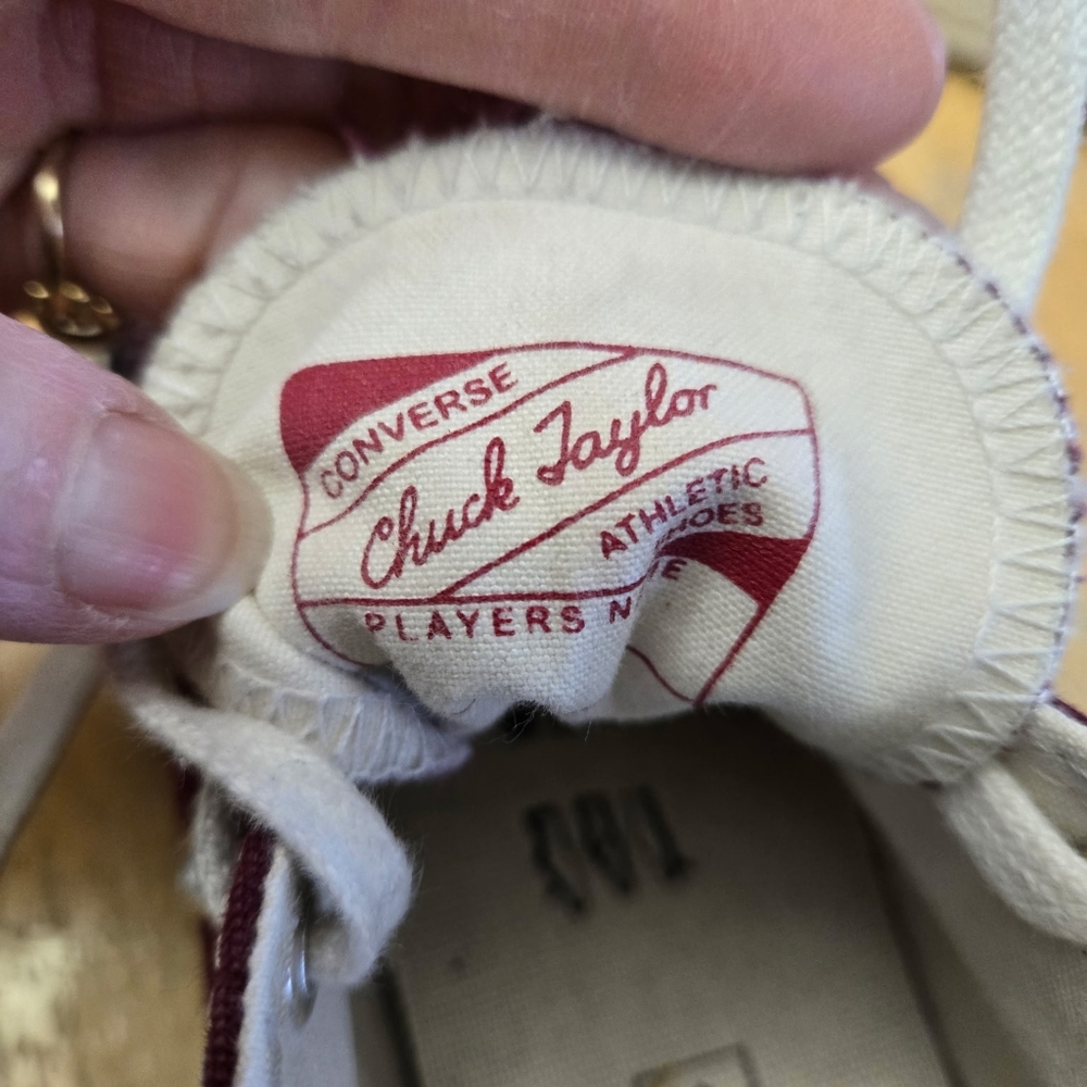 Low Top Converse - Picture 4 of 10